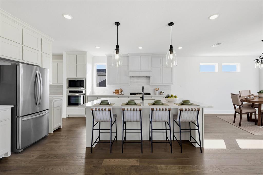 806 Feathergrass Court E