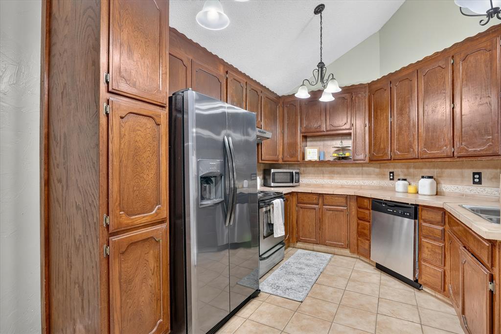 10634 Tall Oak Drive