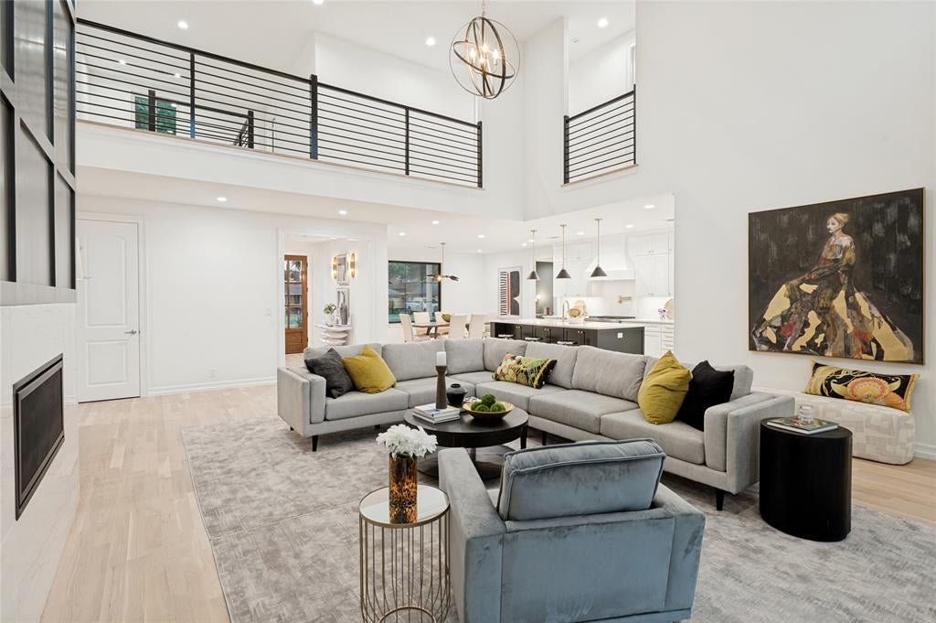 4347 Royal Ridge Drive