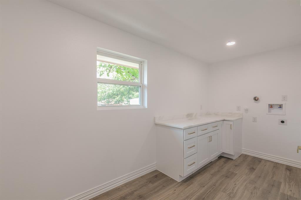 Cedar Heights Acreage - Residential