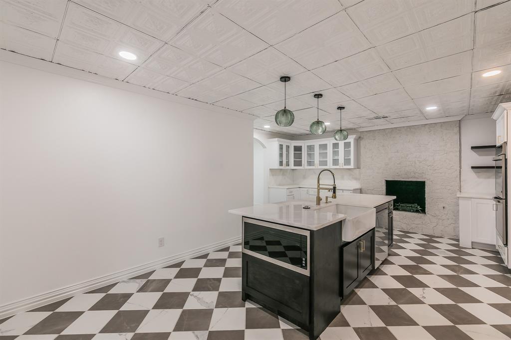 Cedar Heights Acreage - Residential