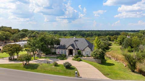 Photo of 6410 Westover Drive, Granbury, TX 76049 (MLS # 21347825)
