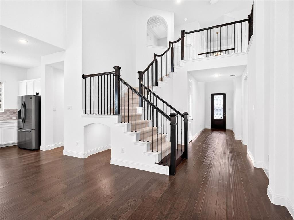 6504 Dynamite Drive