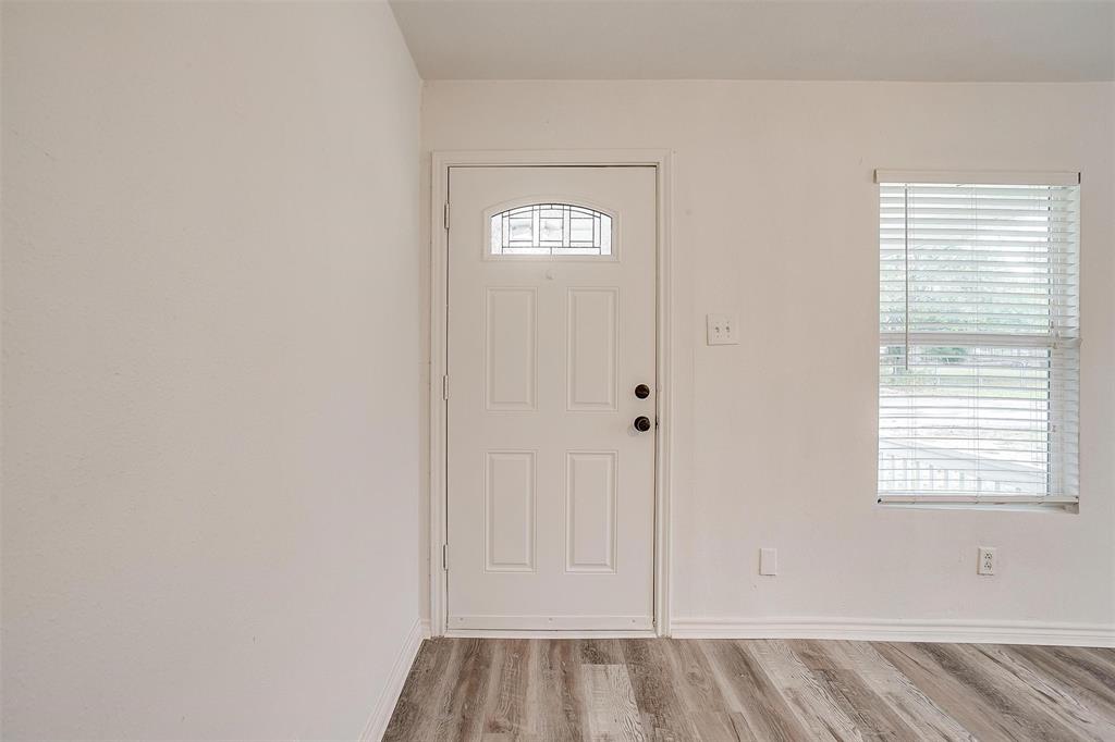 345 N Field