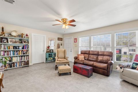 Tiny photo for 4002 Park Street, Greenville, TX 75401 (MLS # 21201297)