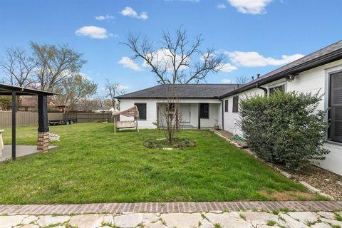 Tiny photo for 4002 Park Street, Greenville, TX 75401 (MLS # 21201297)