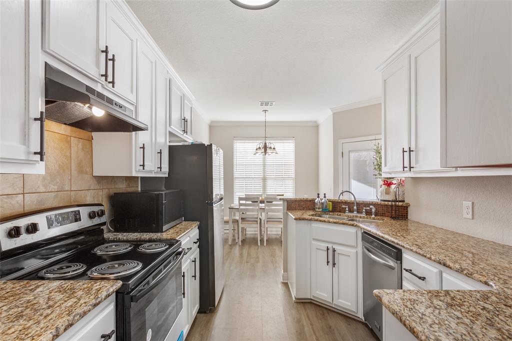 WESTERN HILLS - Residential