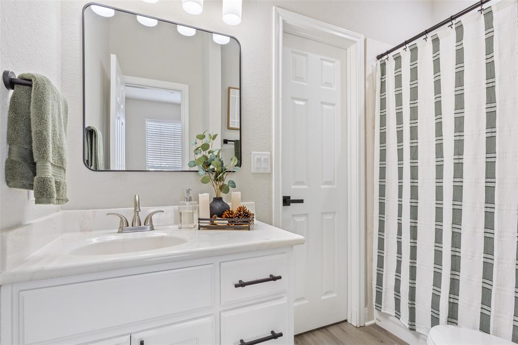 WESTERN HILLS - Residential