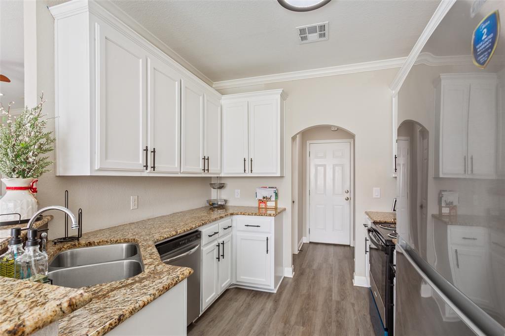 WESTERN HILLS - Residential