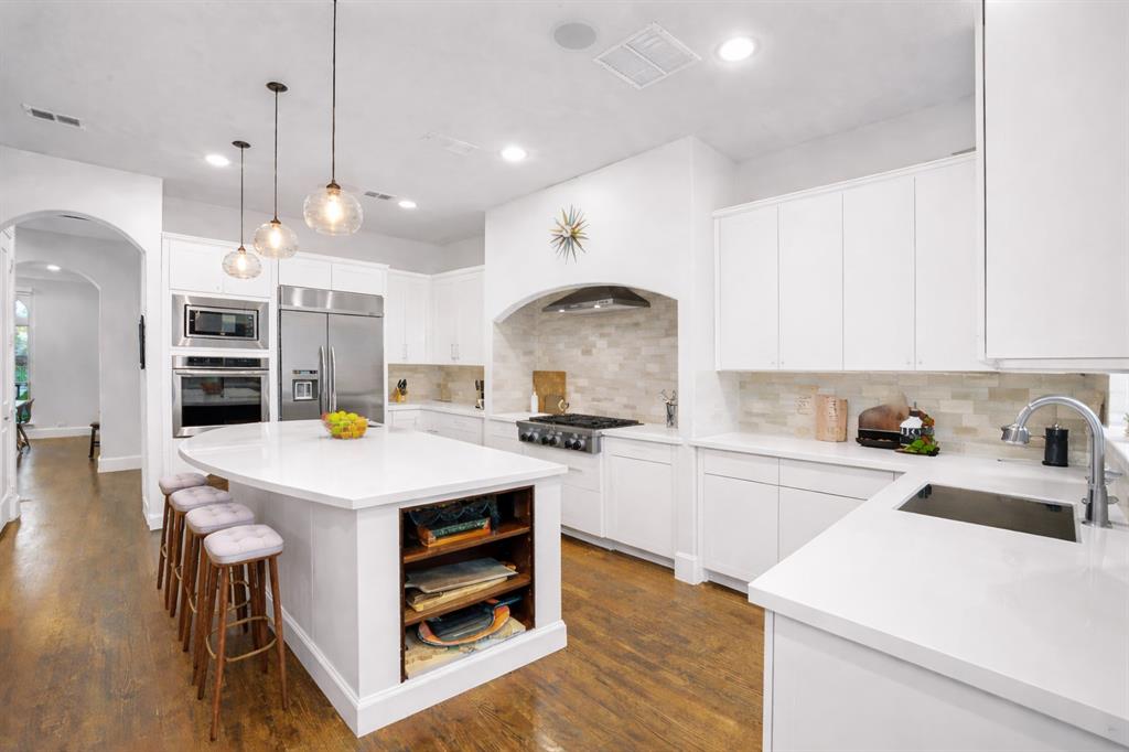 212 Saint Tropez Drive