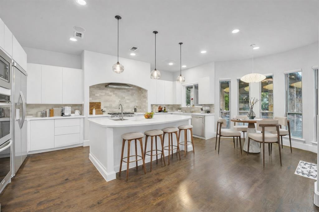 212 Saint Tropez Drive