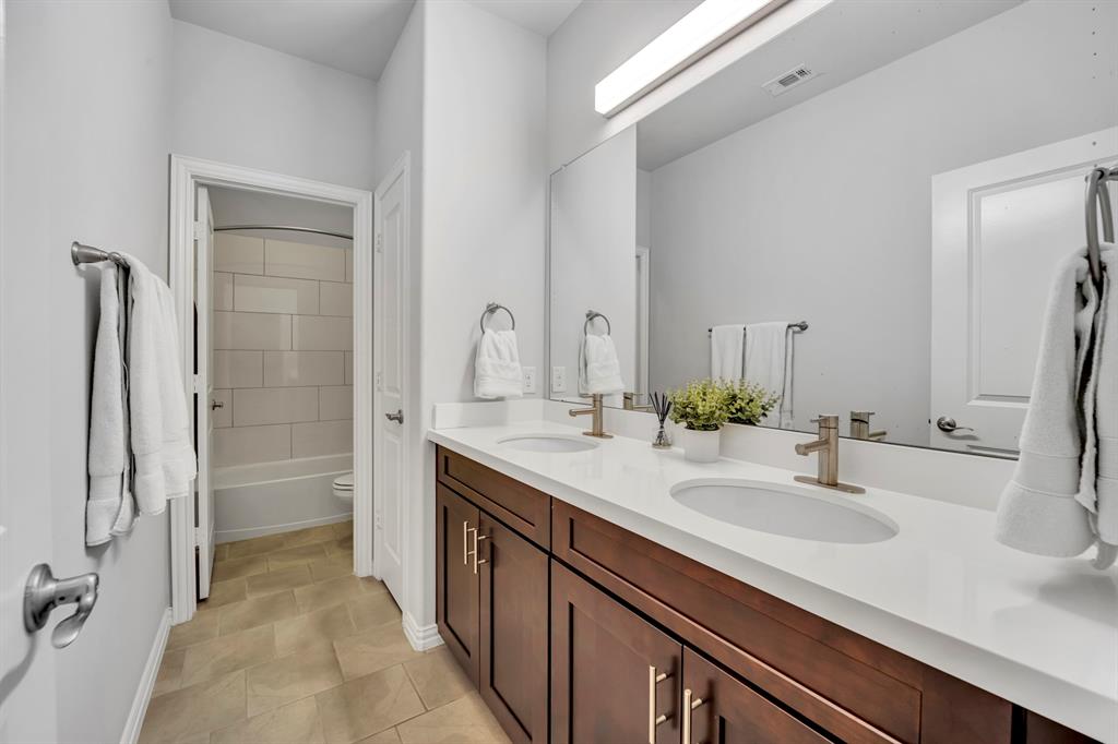 Carillon - Residential