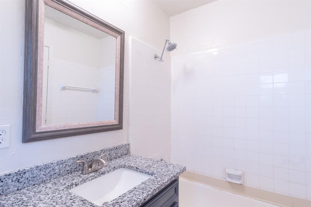 Crestwood Estates Add - Residential Lease