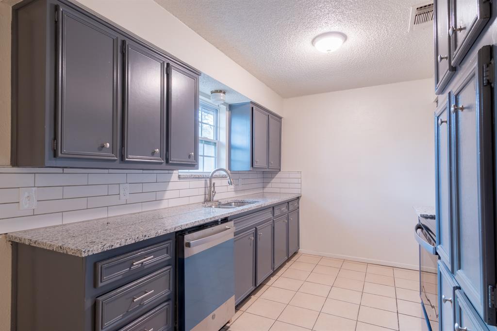 Crestwood Estates Add - Residential Lease