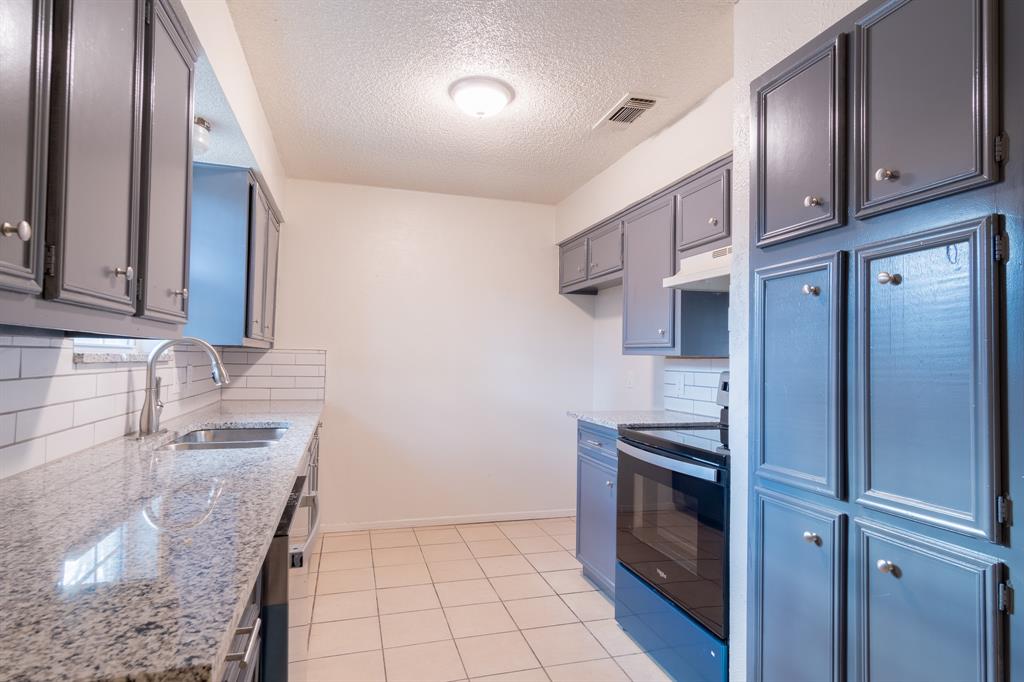 Crestwood Estates Add - Residential Lease