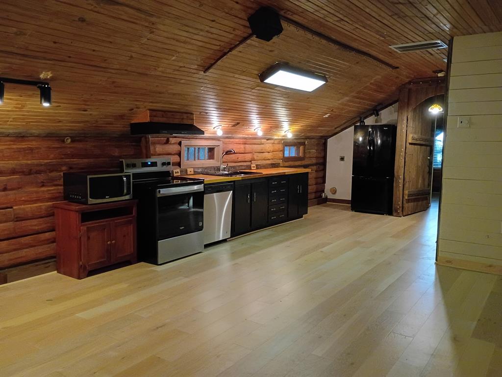 Holly Lake Ranch - Residential