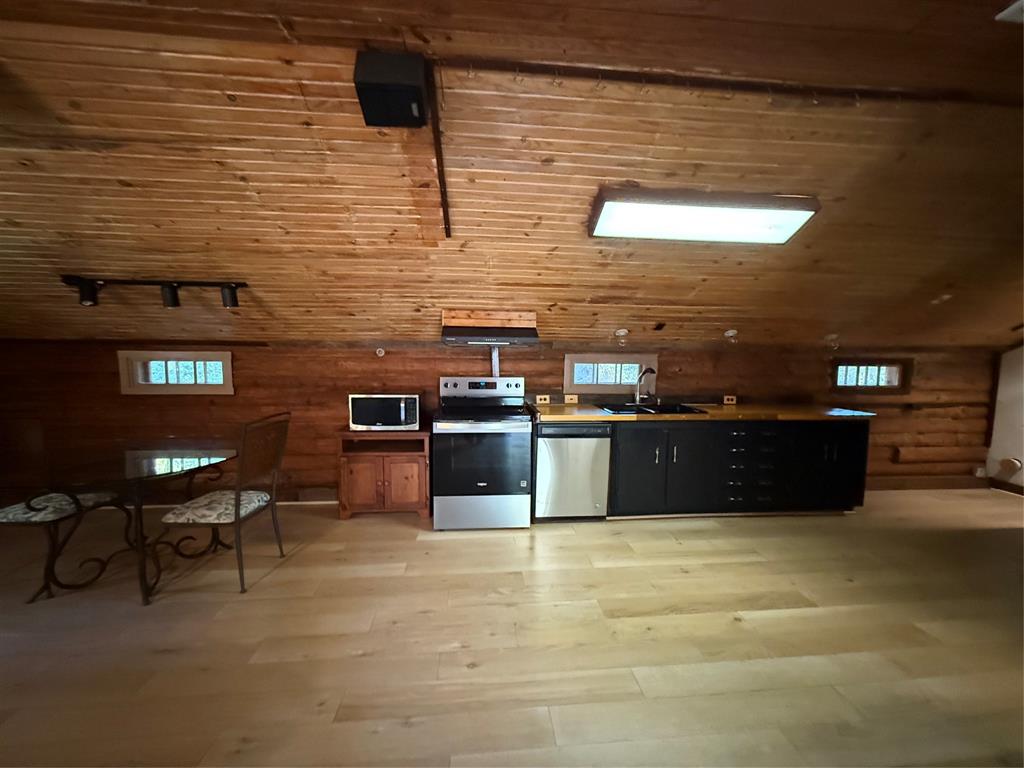 Holly Lake Ranch - Residential