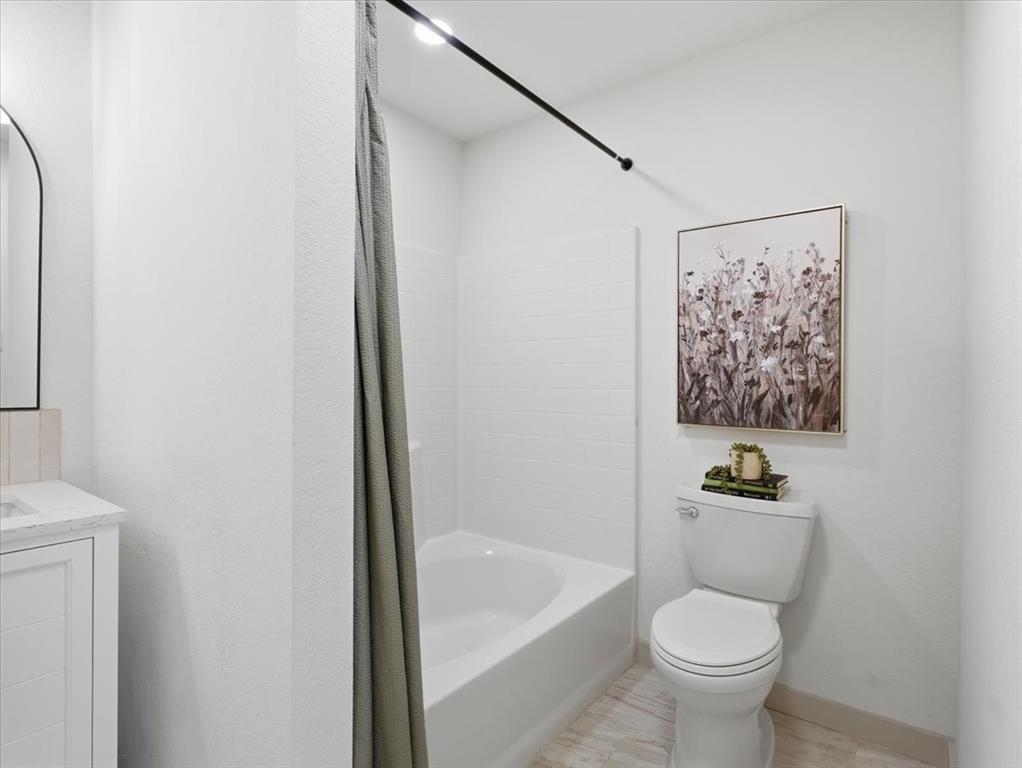 Casa Loma Estates Rep - Residential