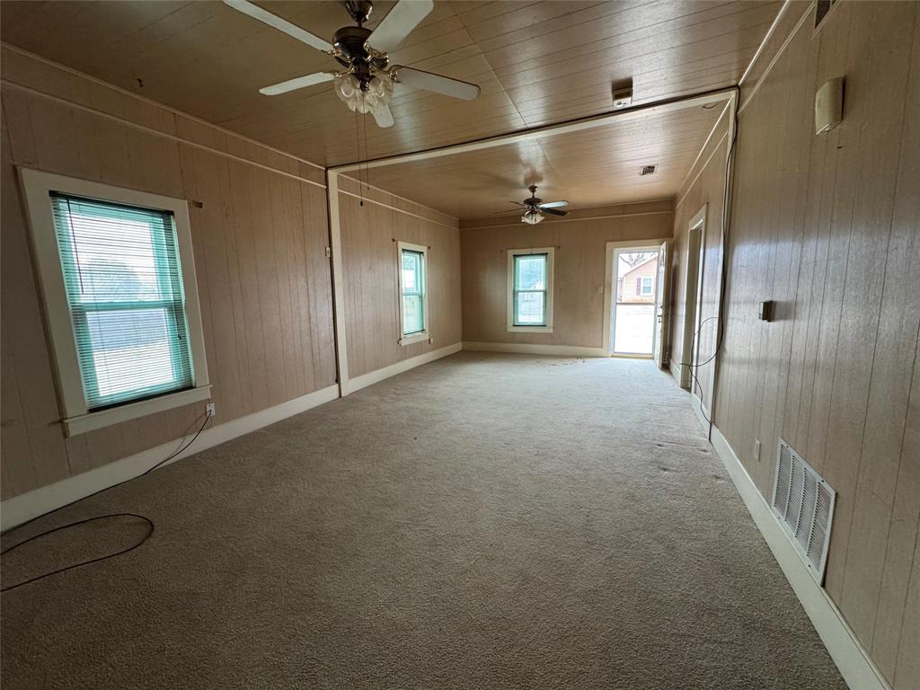 611 N Stratton Street