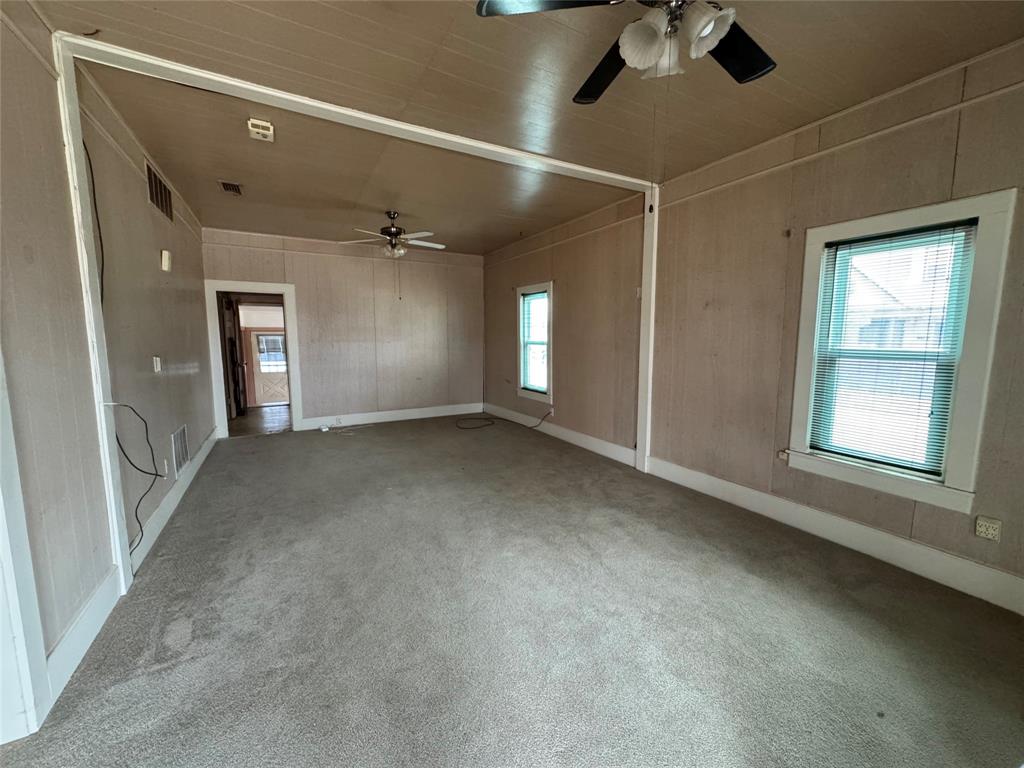 611 N Stratton Street