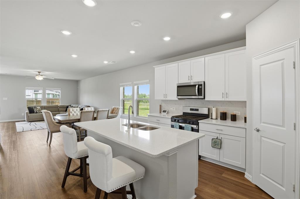 2275 Cliff Springs Drive