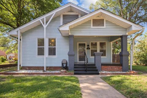 736 Dallas Street Jacksonville TX 75766