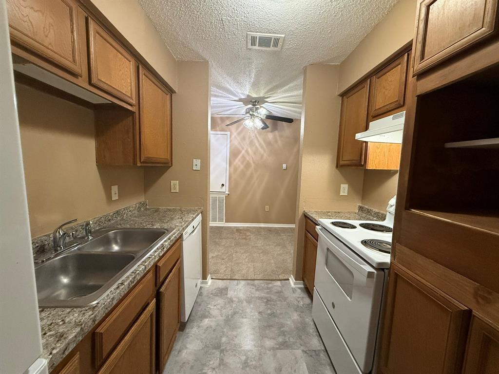 Trinity Meadows Condos - Residential Lease