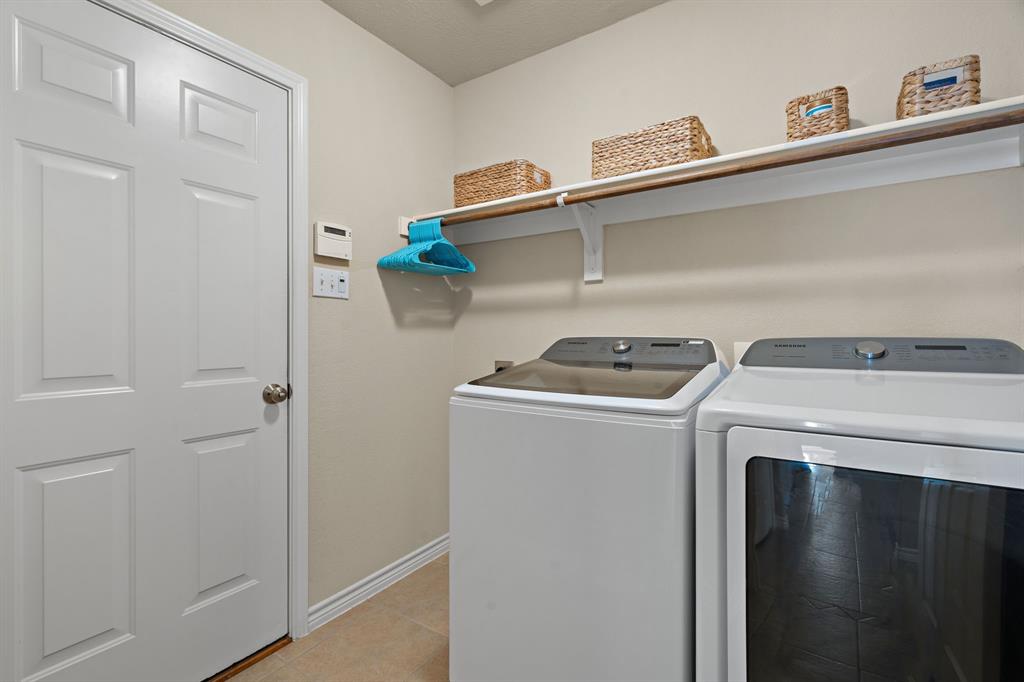 Sendera Ranch - Residential