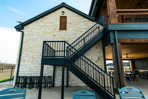 352 Lakeshore Lane Windom TX 75492