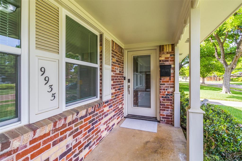 9935 Chippendale Drive