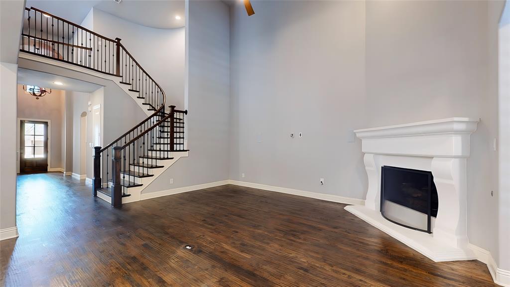 3012 Avondale