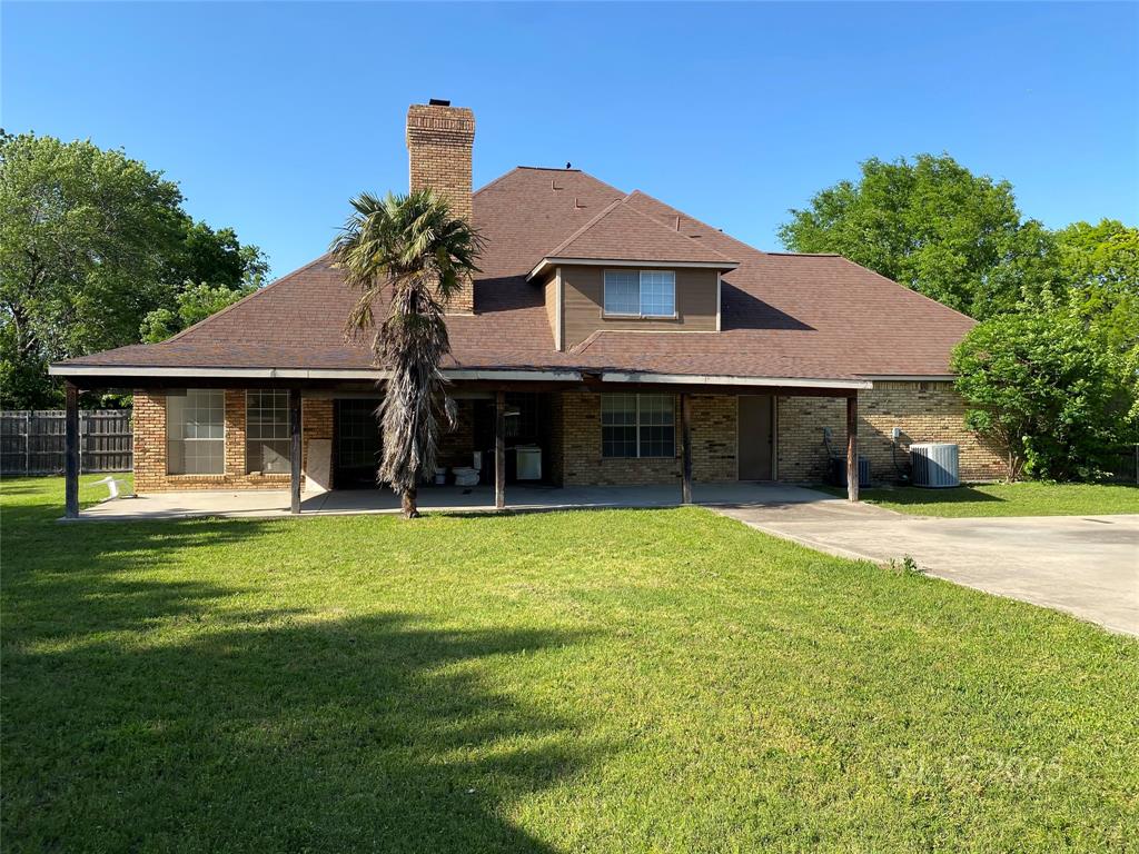1201 Sandra Lane