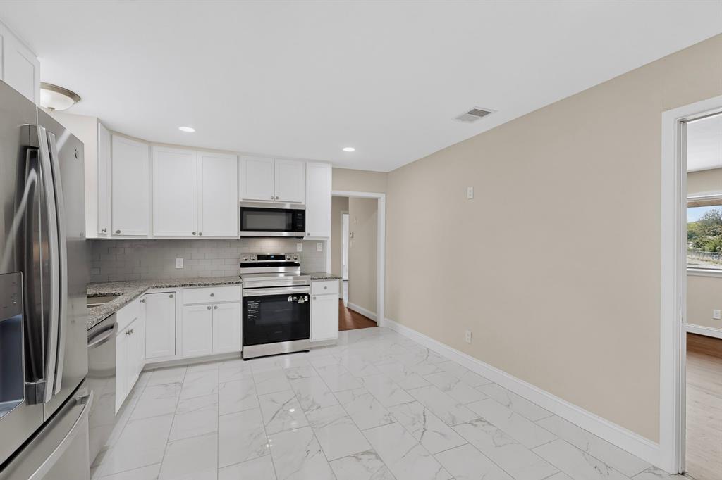 416 Rustic Circle
