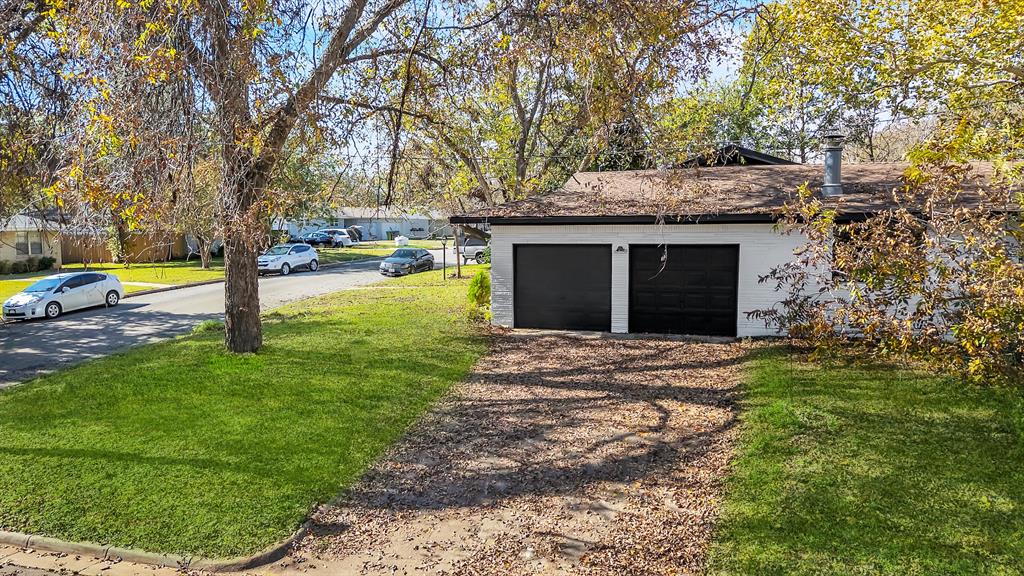 1509 University Drive