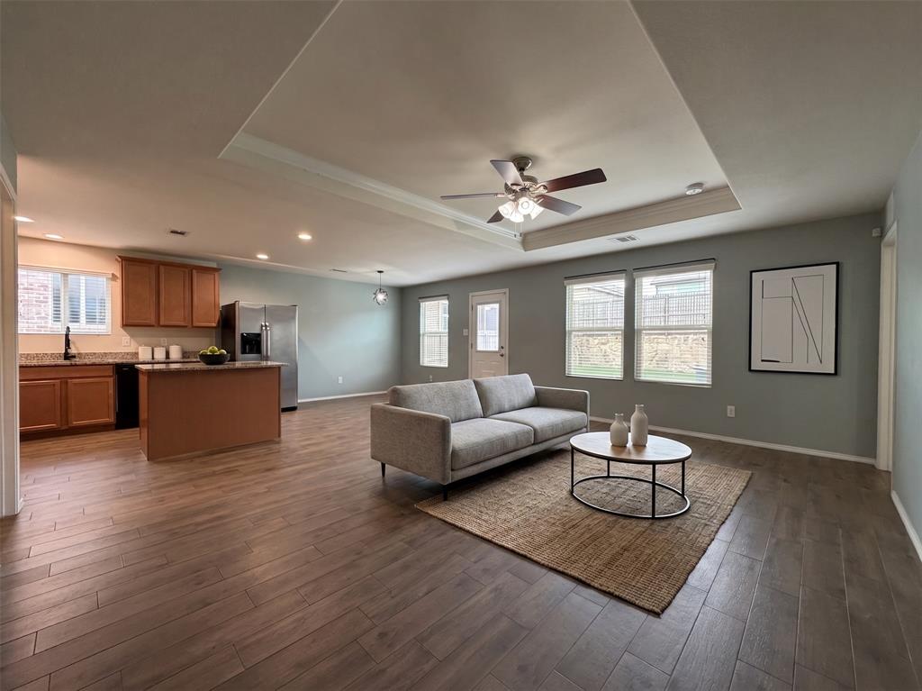 9913 Amosite Drive