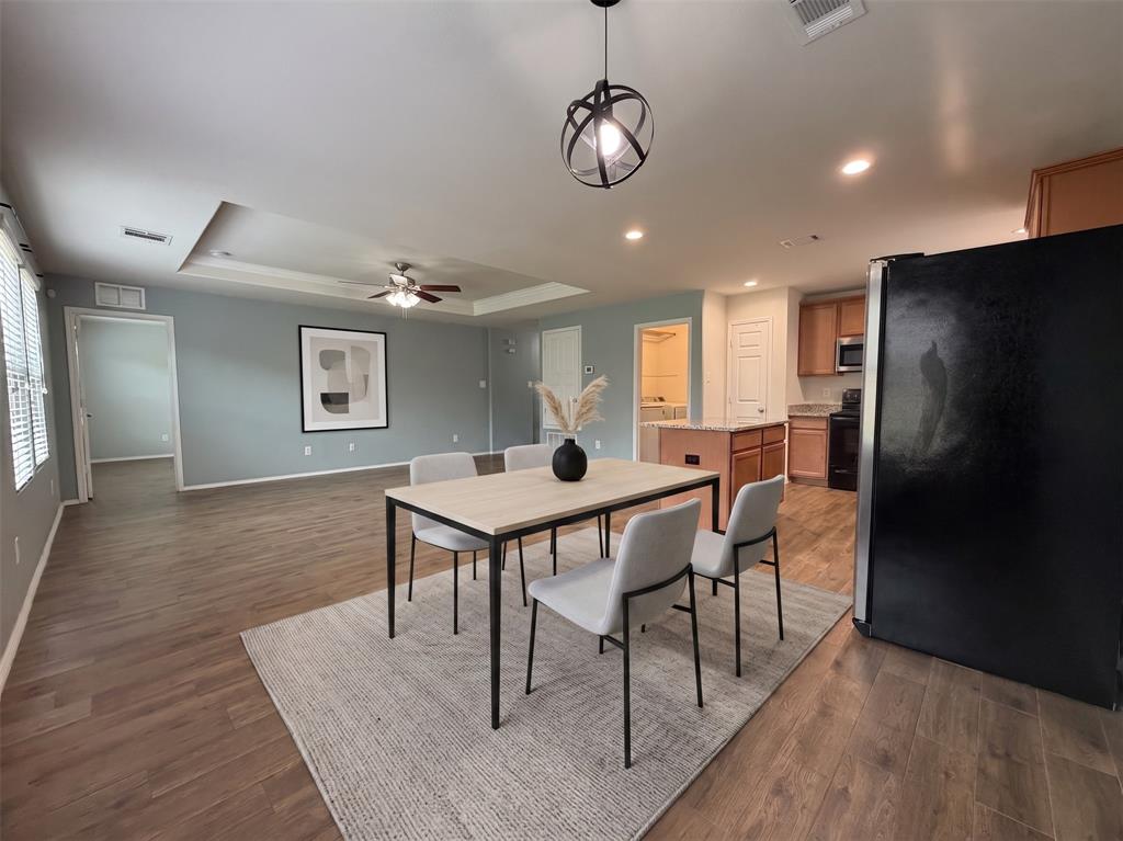 9913 Amosite Drive