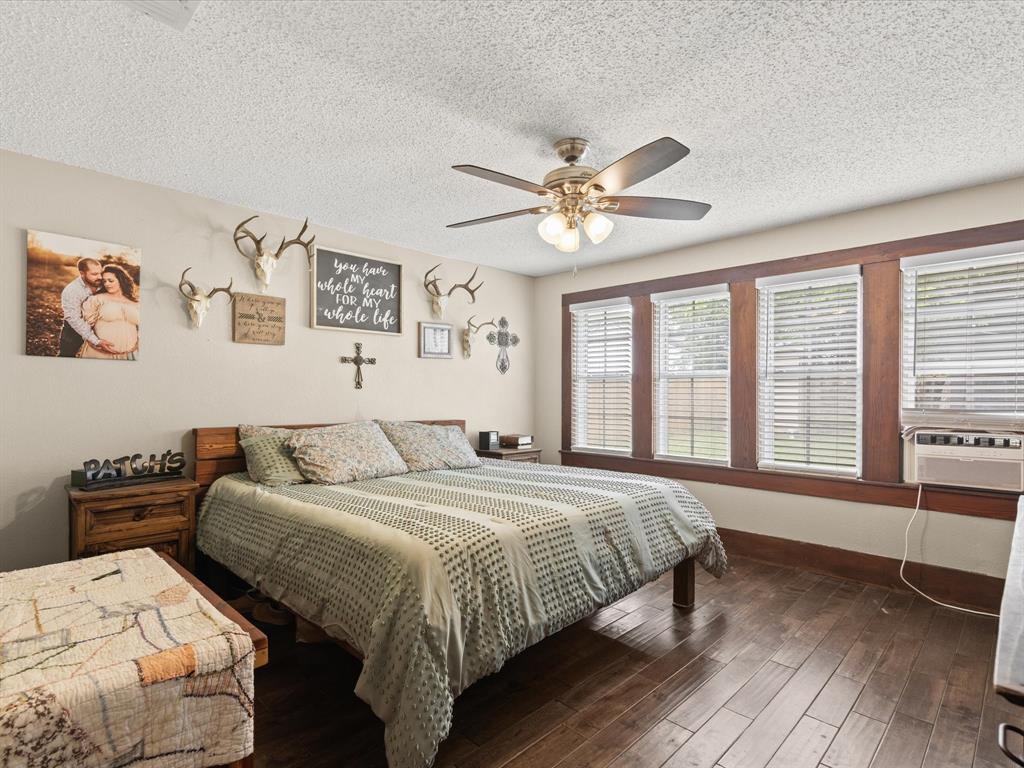 Original Cleburn - Residential