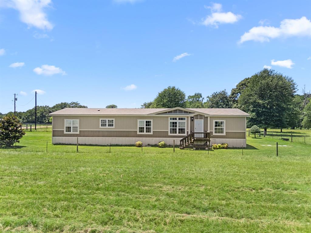 222 W Twin Creeks Trail