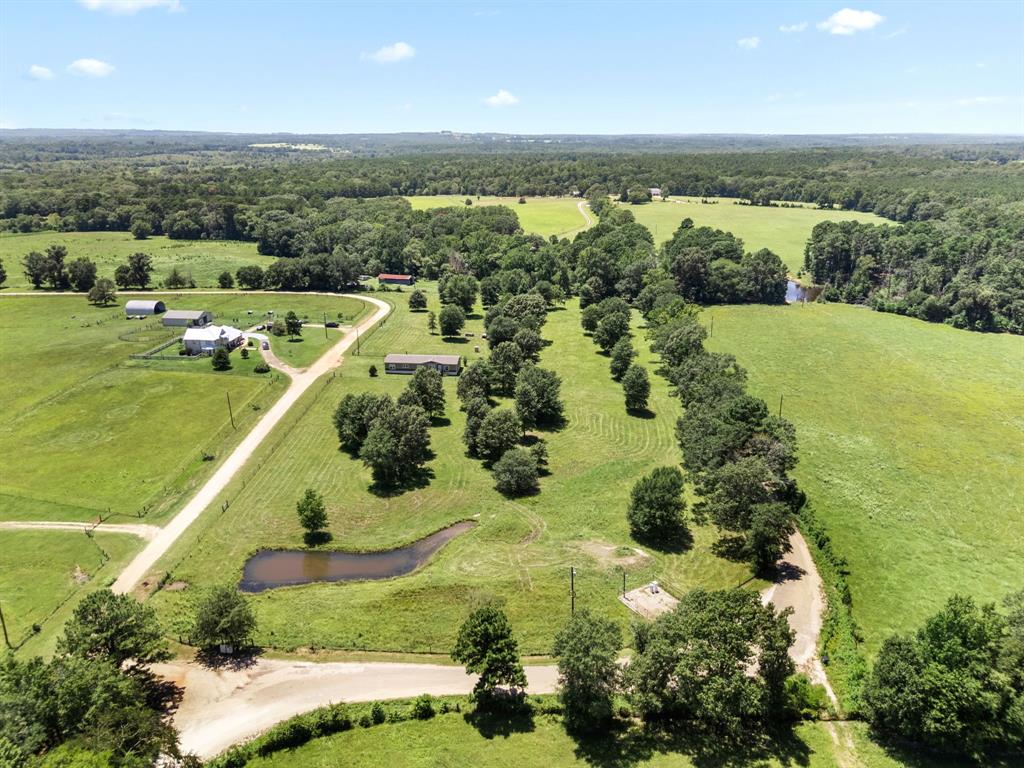 222 W Twin Creeks Trail