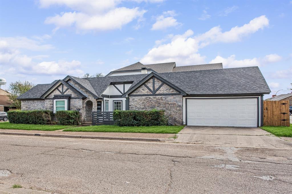 2224 Brigadoon Court