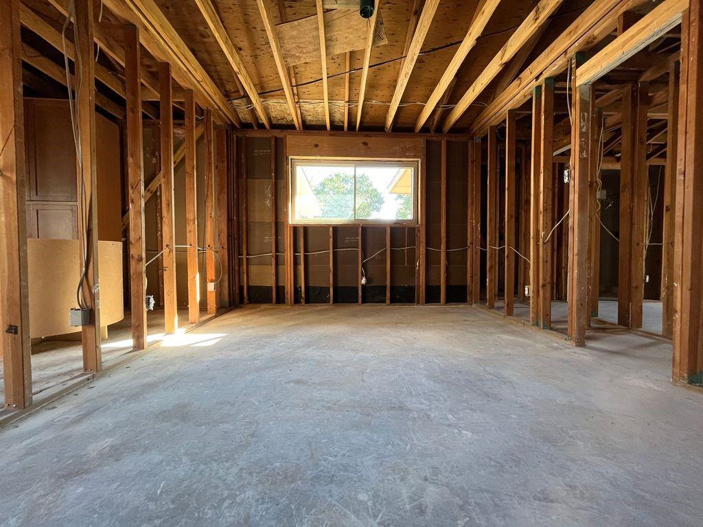 5014 Roundtable Lane