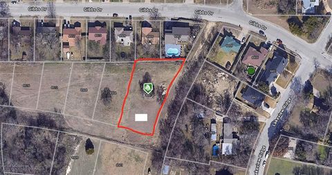 800 Pemberton Street White Settlement TX 76108