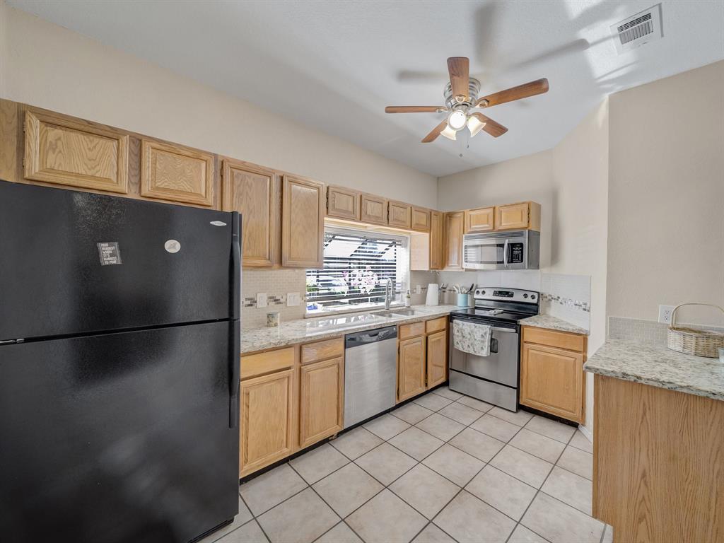 Manorhomes Of Wimbledon Condo - Residential