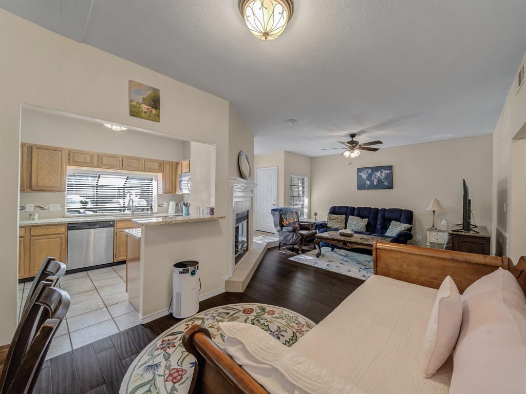 Manorhomes Of Wimbledon Condo - Residential