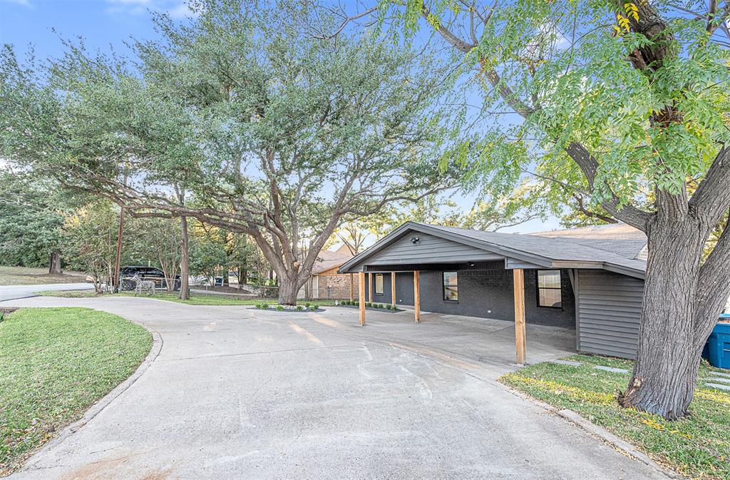 319 Admiral Drive