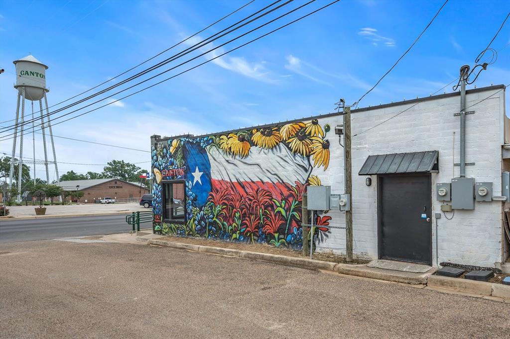 180 W Tyler Street