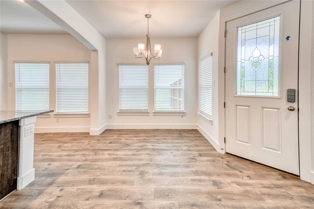 1405 Apricot Lane