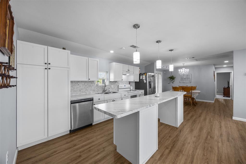 A Garza - Residential