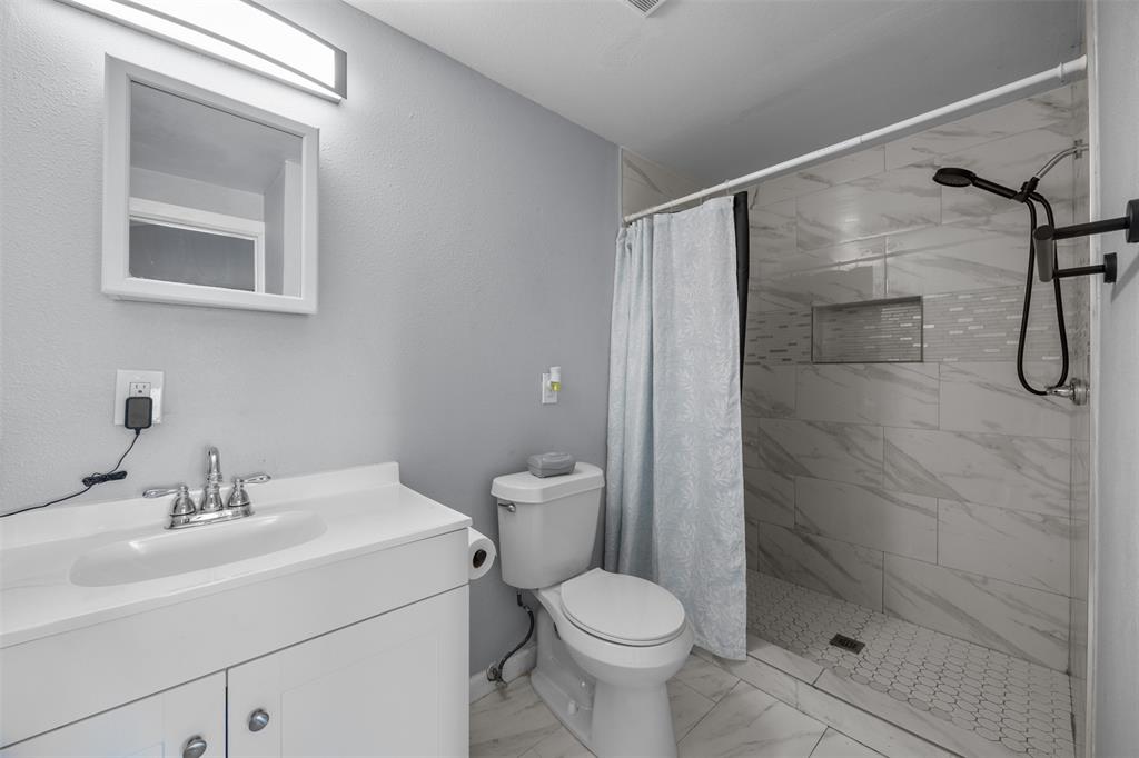 A Garza - Residential