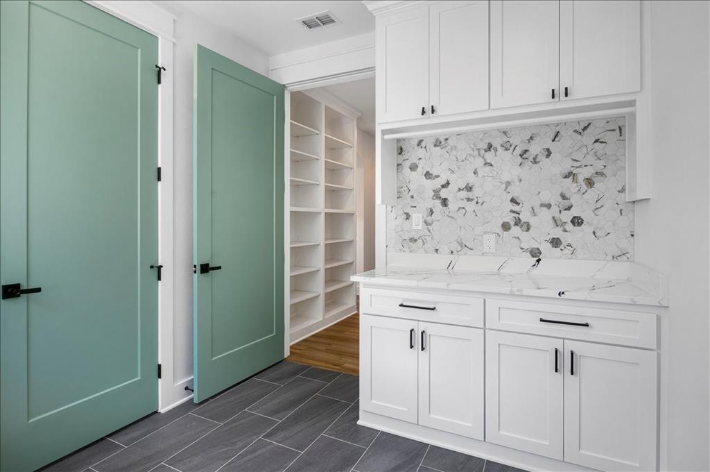 Rolling Hills - Residential